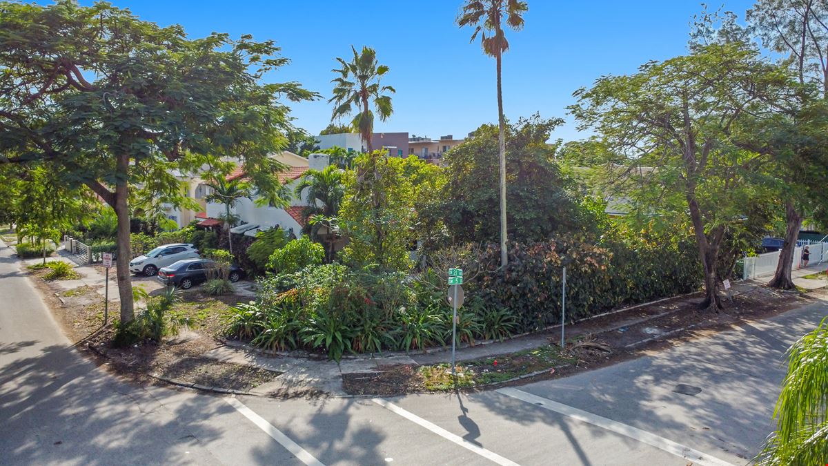 Little Havana 10,000 SF Corner Development Site