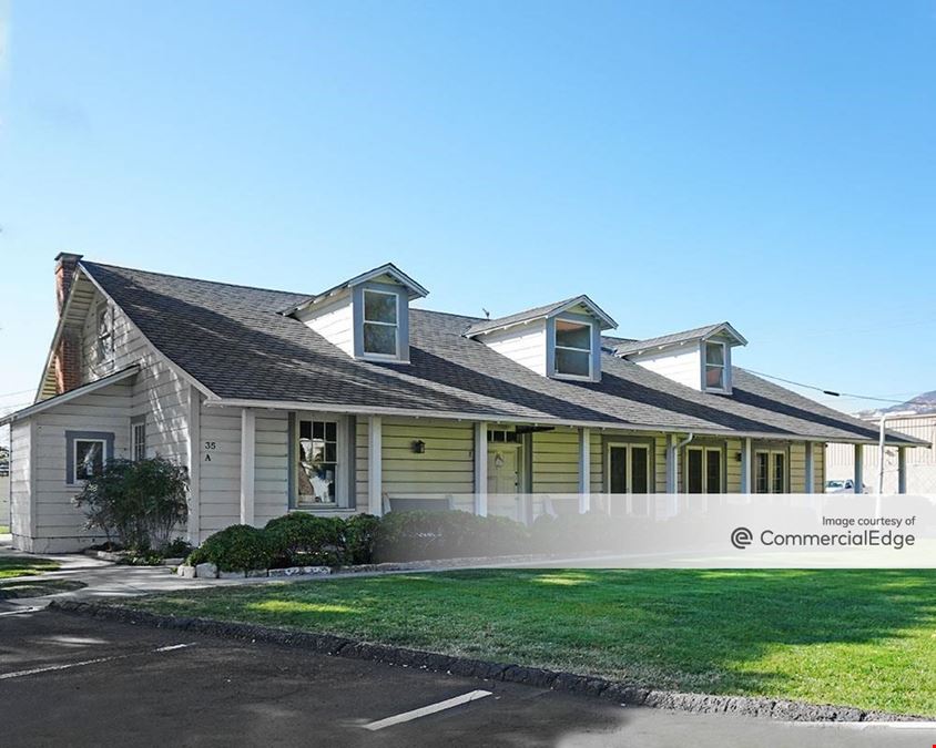 33 & 35 South La Patera Lane