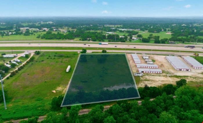 18577 S Interstate 35