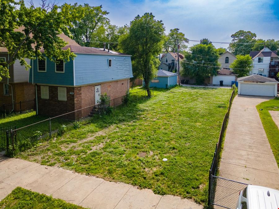 7112 S. University Ave