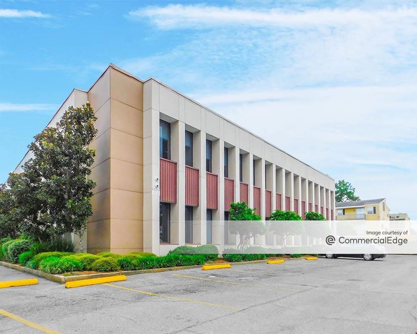 4300 South Interstate 10 Service Road West