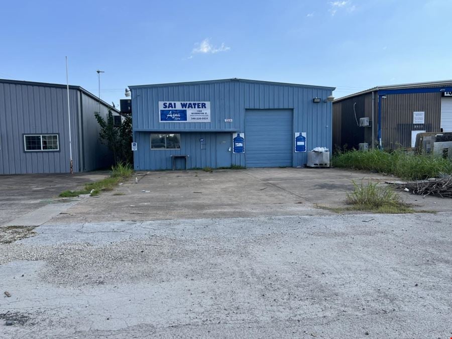 1304 WASHINGTON STREET, SOUTH HOUSTON- 4,000 SF BLDG/7,100 SF LOT- IND WAREHOUSE