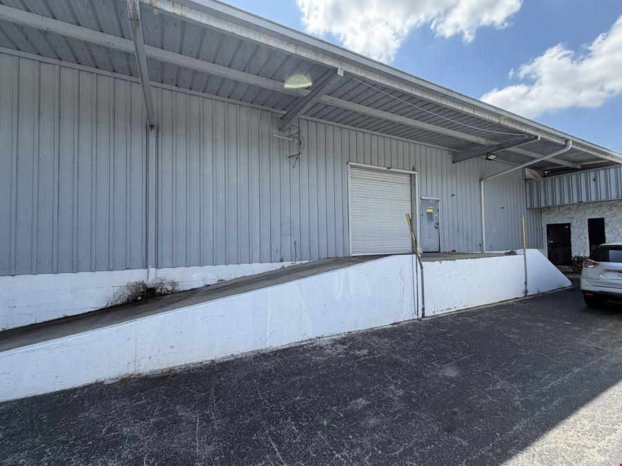 Plant City Warehouse w/ Paved Laydown Yard