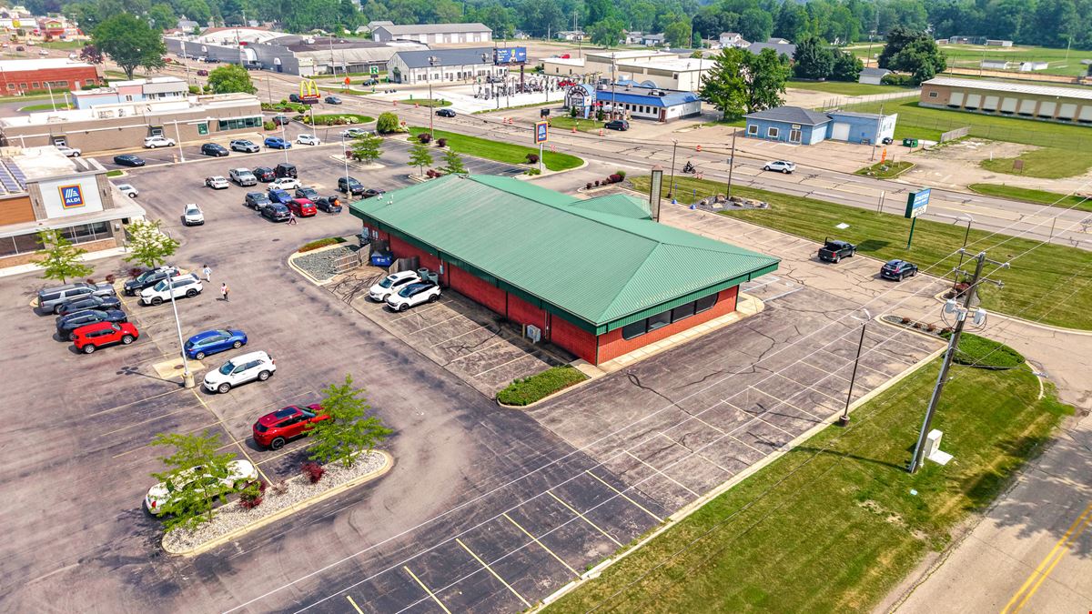 890 W. Columbia Ave.