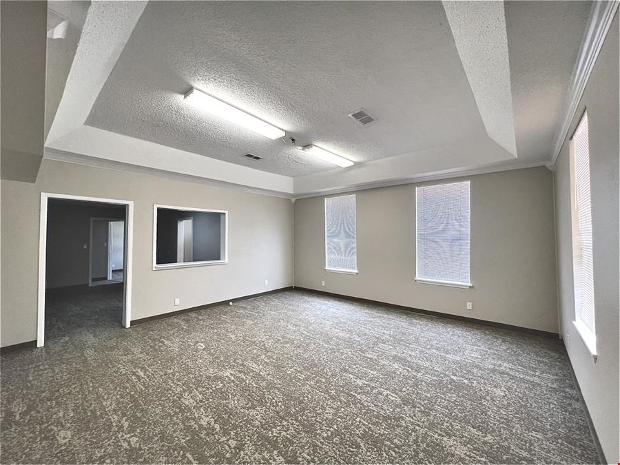 Splendora, TX - Old HWY 59 N - Office Space for Lease