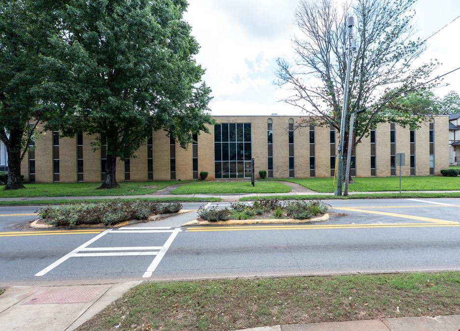 Landmark Office Building in Milledge Ave Historic District