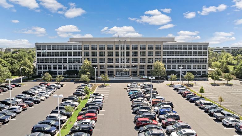 Preview of Office space for Rent at 4 Parkway North