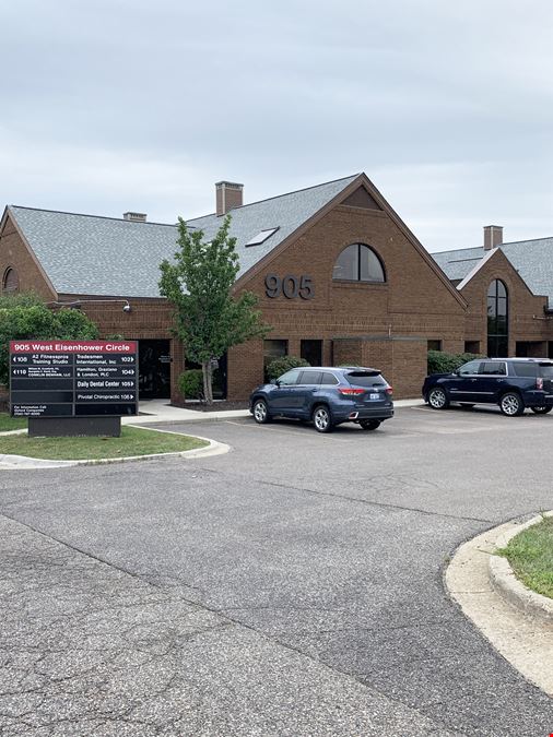 905 W Eisenhower Circle