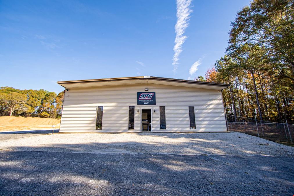 Renovated 6,600 SQ FT Industrial Building in Anderson