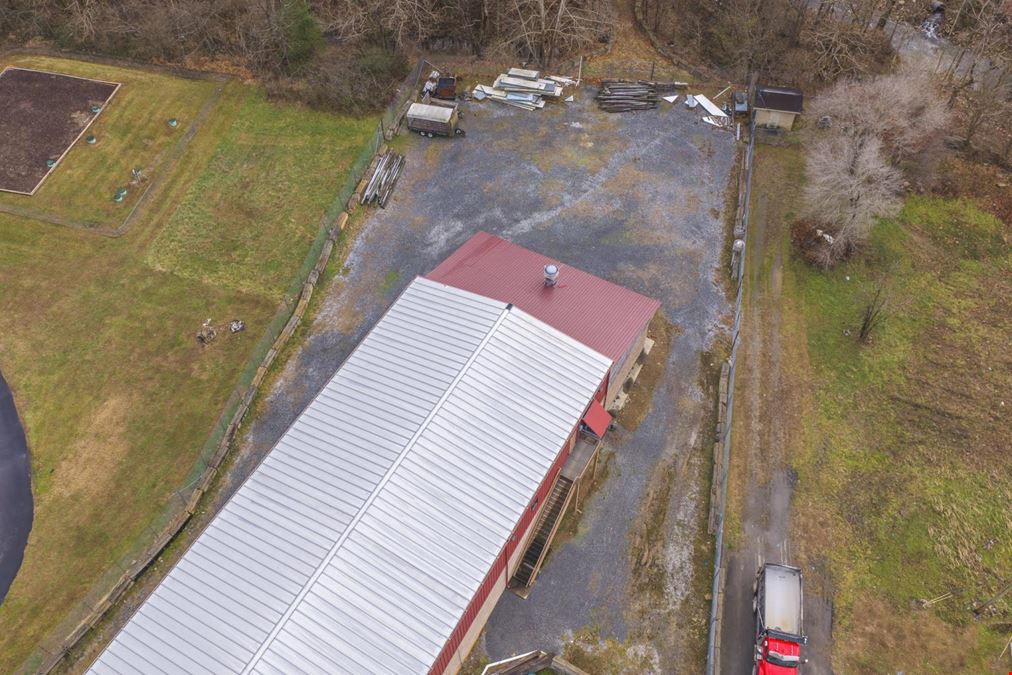 Barnett's Guns & Indoor Range