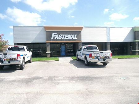 Preview of Retail space for Rent at 910 Magnolia Avenue