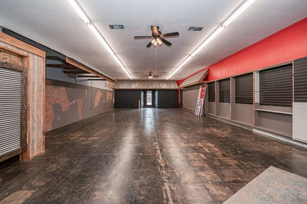 Commercial Business in Hughes Springs, Texas for Sale