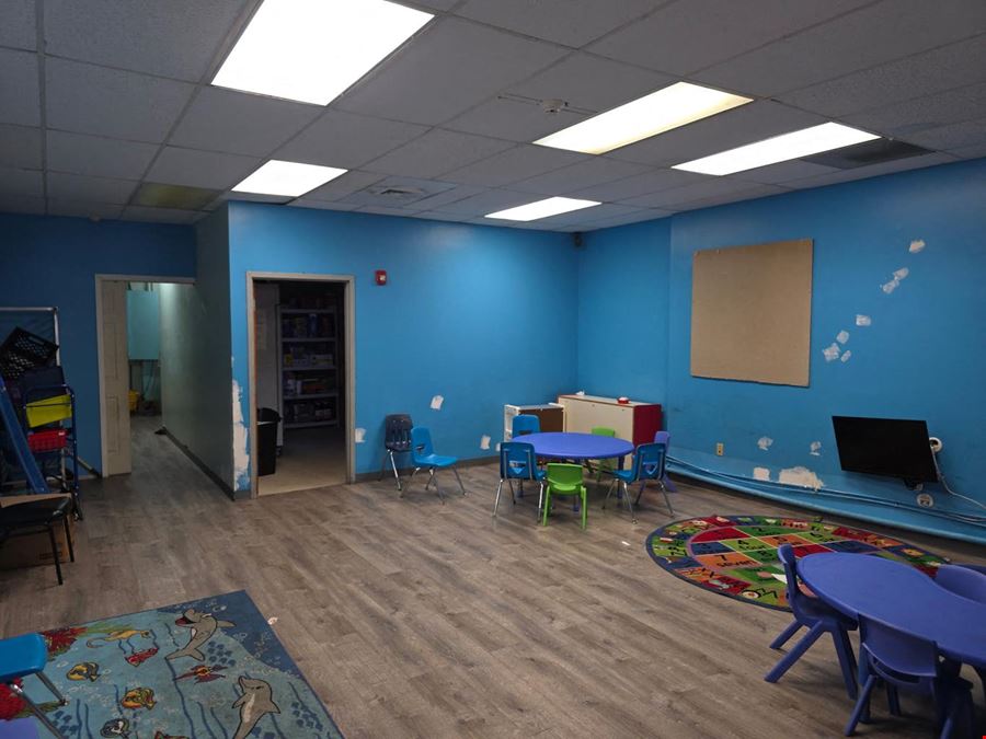 5820-5834 Lee Road South