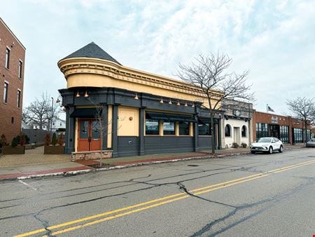 Preview of Retail space for Rent at 254 Green Bay Rd