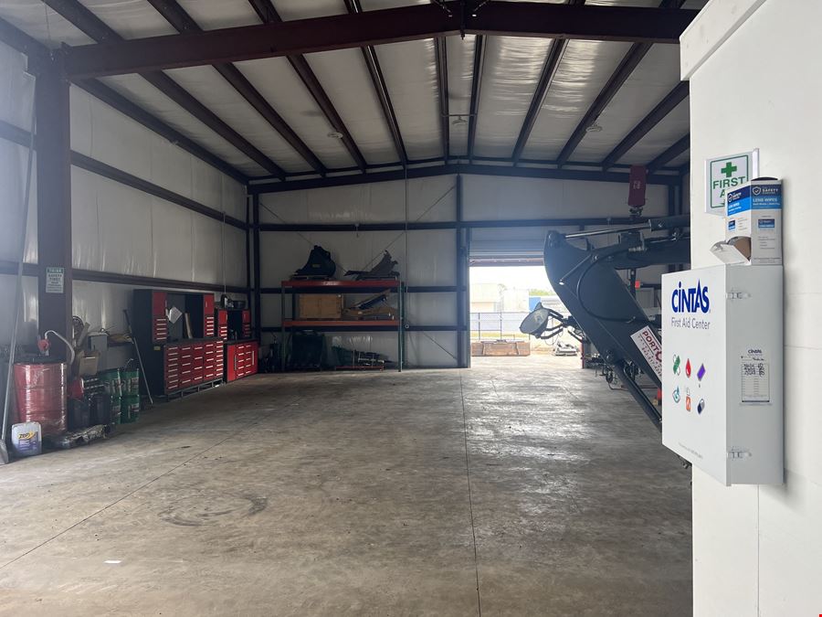 3,600 SF Warehouse on 0.48 AC