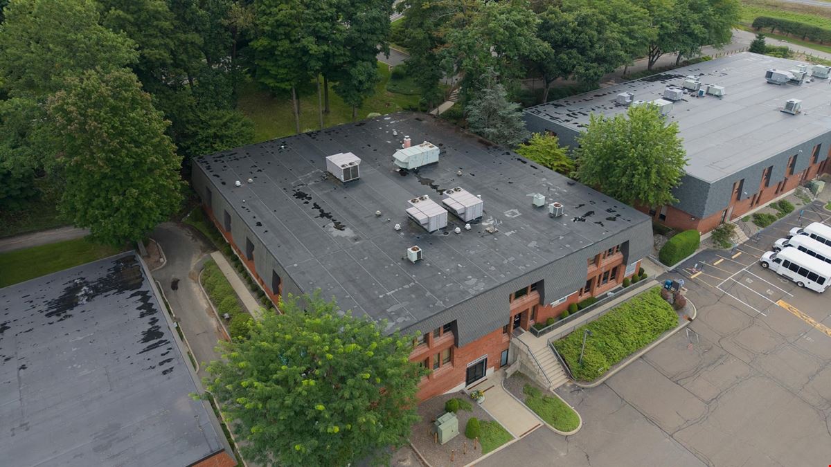 6 Berkshire Blvd # 1