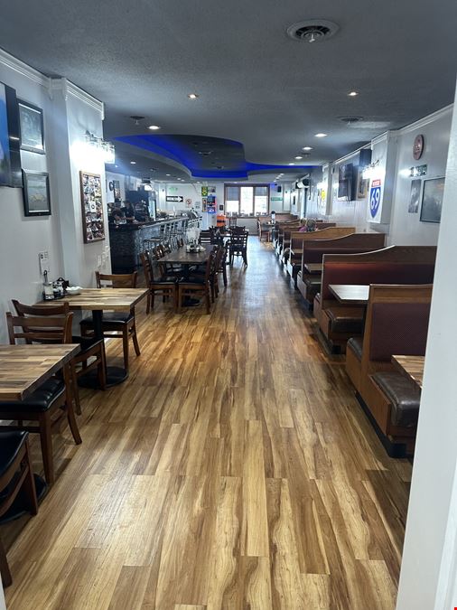3807 Fort St (M-85), Restaurant with Outdoor Café