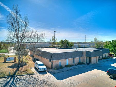 Preview of Commercial space for Sale at 324 W. Hefner Rd