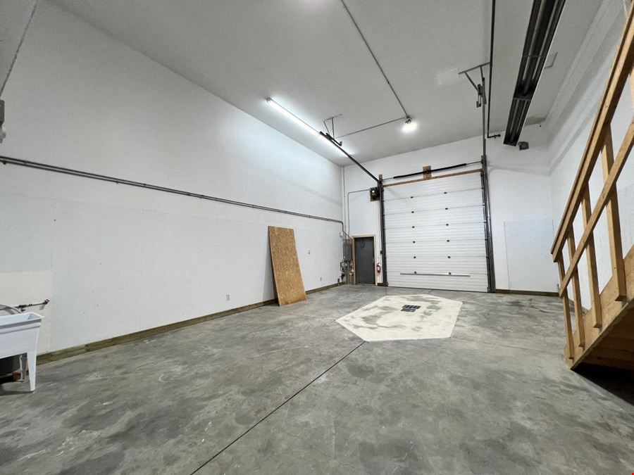 7471 Edgar Industrial Bend - Unit 11