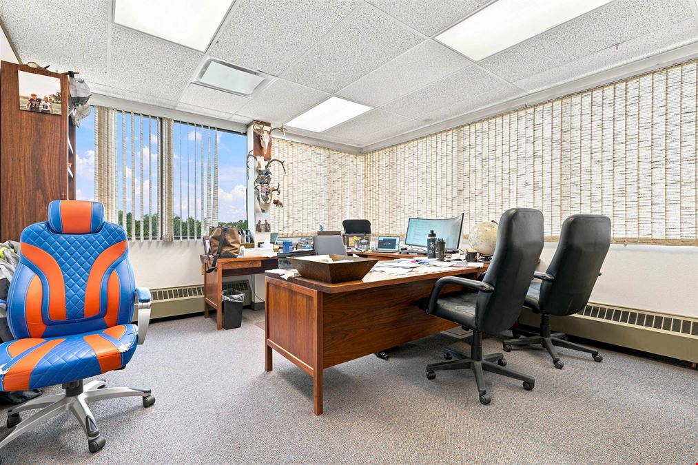 715 Horizon Dr