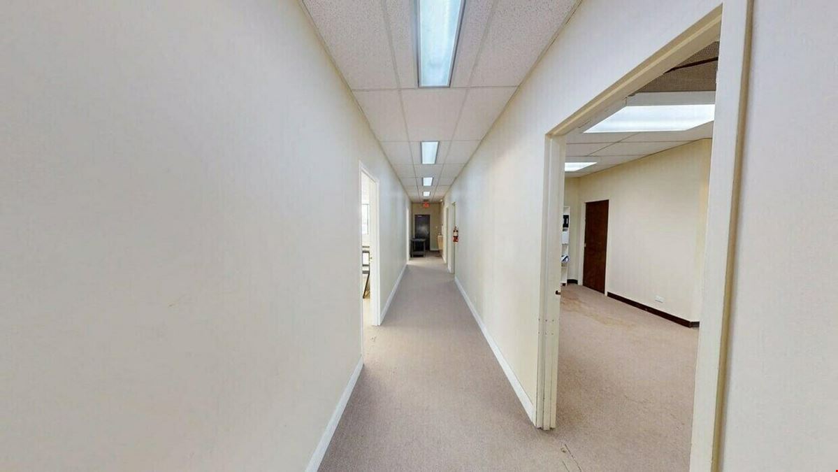 1235 E Davis St Office/Garage Building