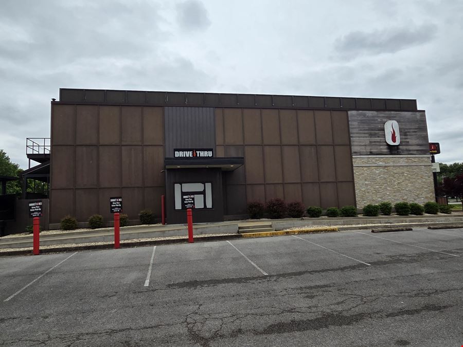 Former Smokey Bones