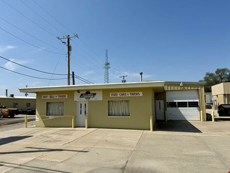 Preview of Industrial space for Rent at 5805 N Broadway Ave