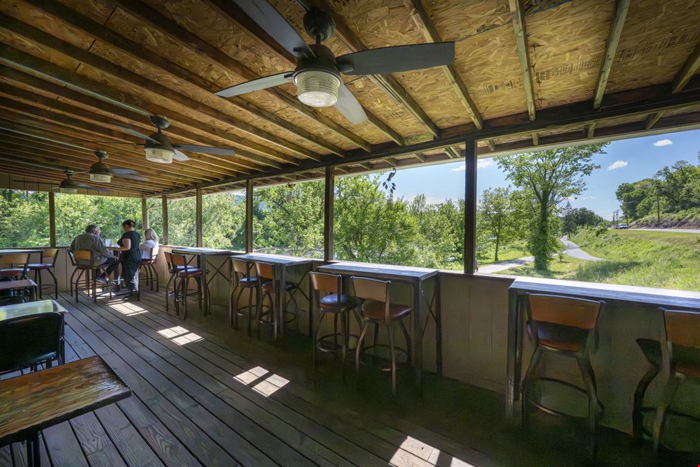 Riverfront Hospitality | Move-In Ready Bar or Restaurant