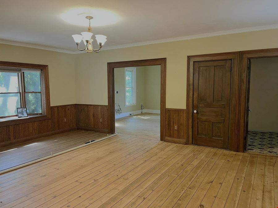 11 Acre Farm for Sale in Pinckney