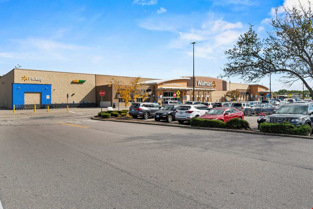 Cranston, RI - Independence Park Shopping Center
