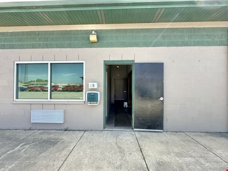 Preview of Industrial space for Rent at 769 N Madison St