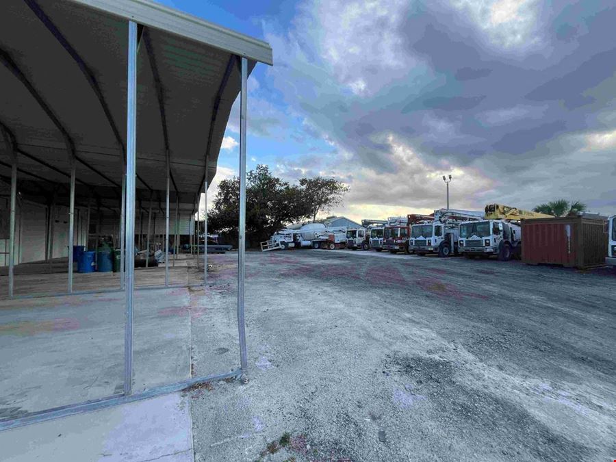 2700 Evans Ave