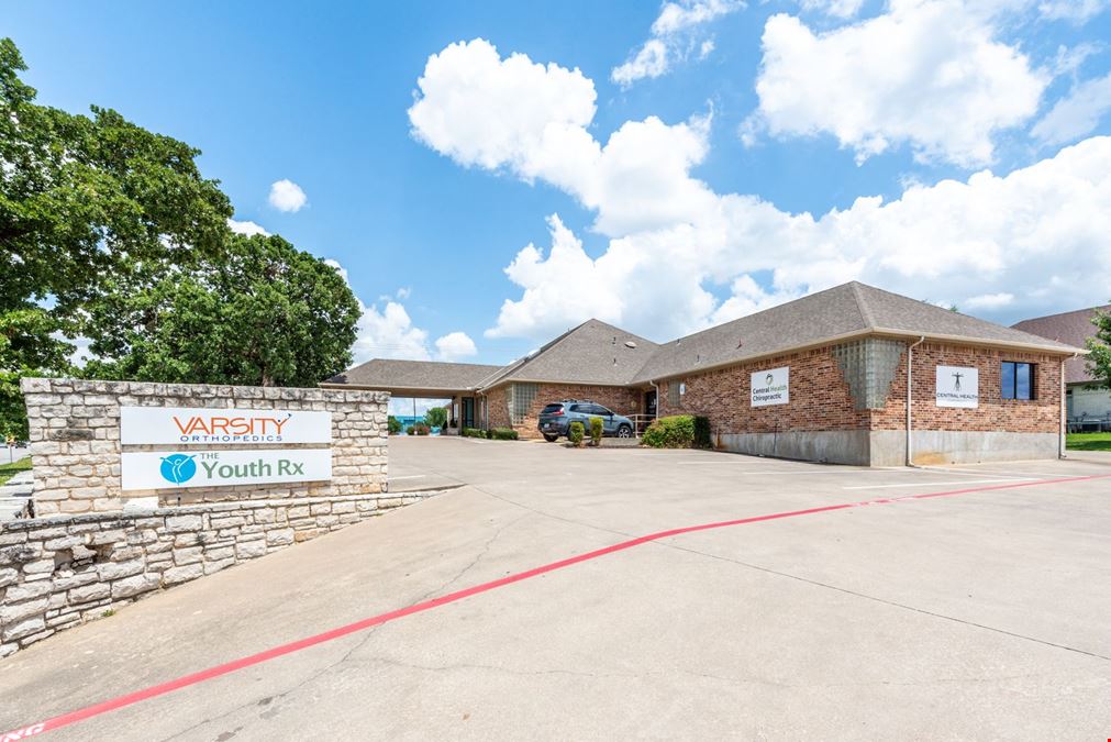 501 W Harwood Rd 