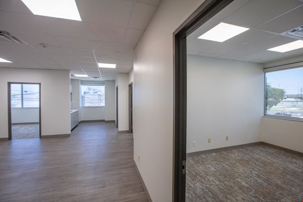 Oakwood Corporate Center I Gretna, LA