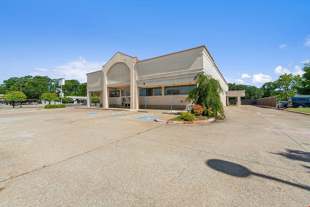 11,200 SF Retail- Former CVS