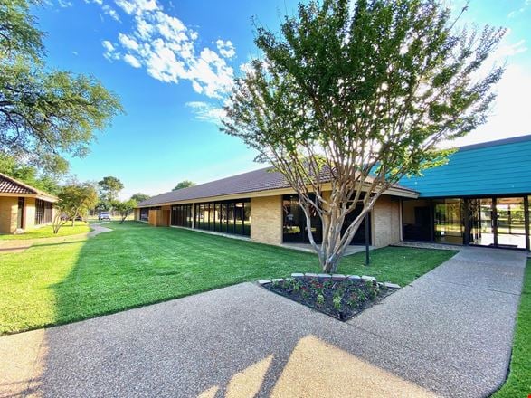 Preview of Office space for Rent at 1550 Norwood Drive