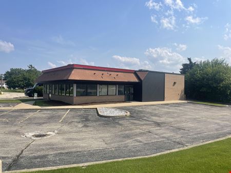 Preview of commercial space at 920 W Lake St