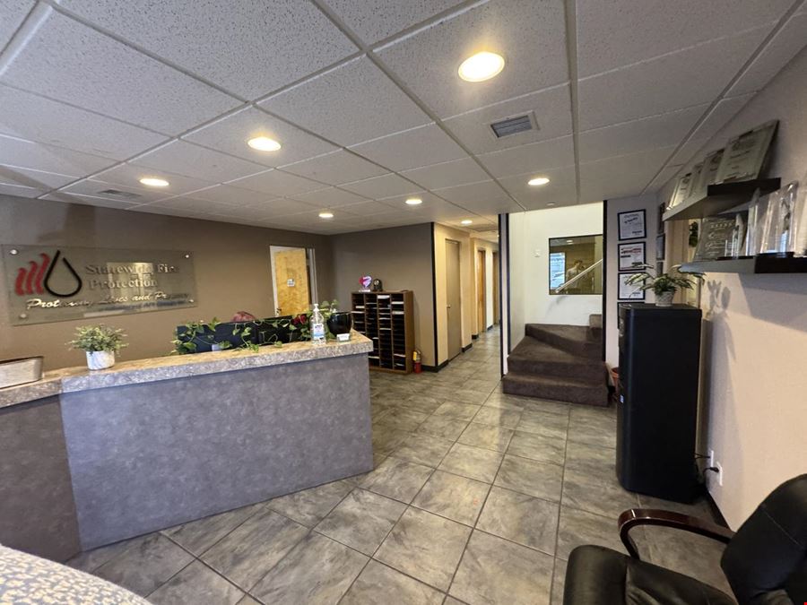 ±15,000 SF office/warehouse building