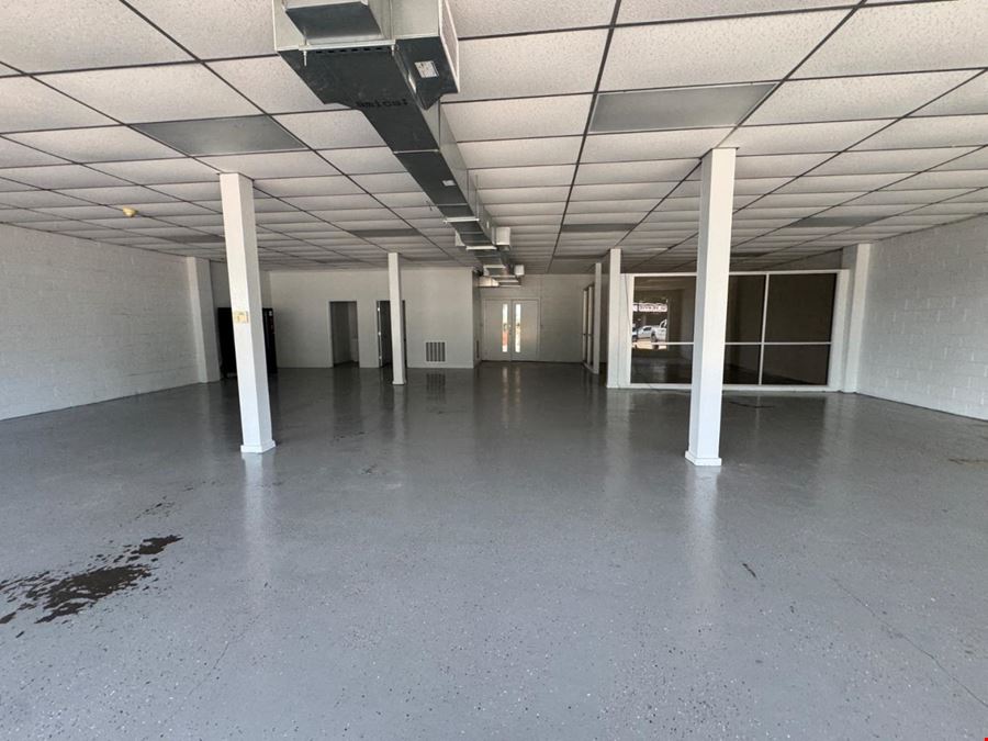 303 Clinton Blvd