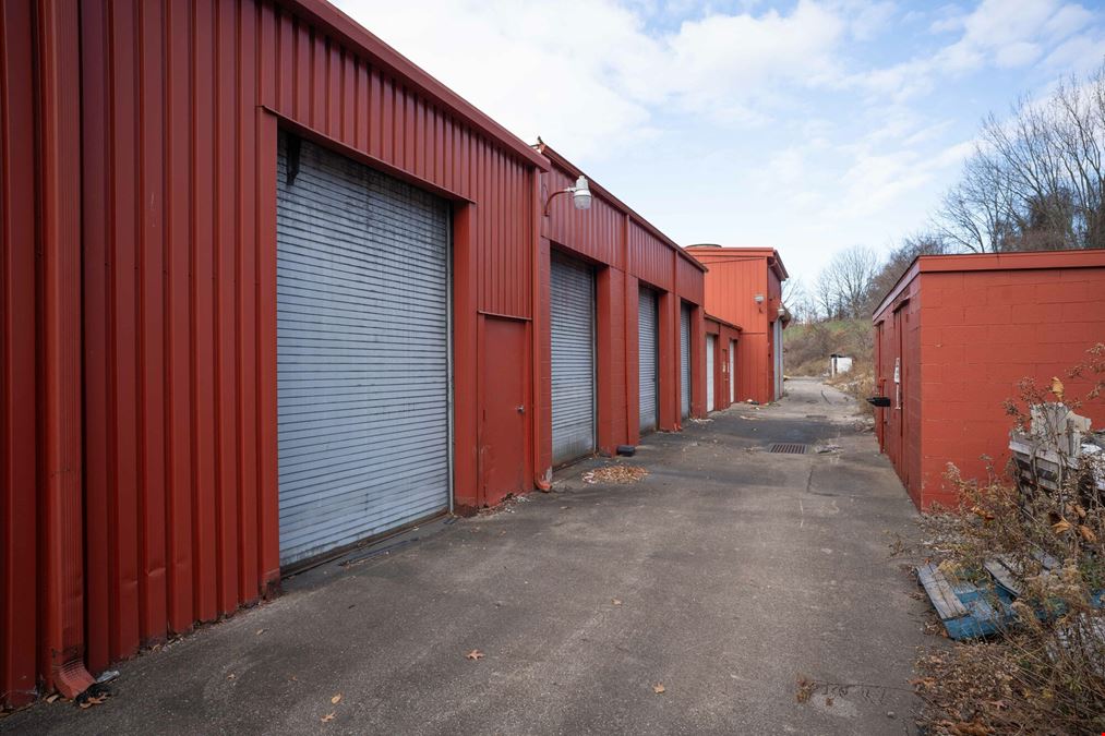 +/- 70,000 Industrial Building For Sale