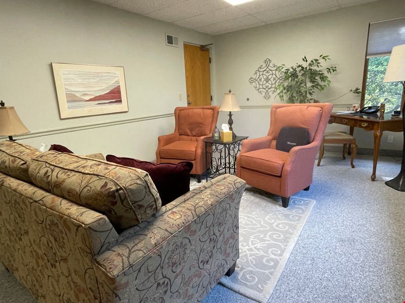 5113 N Executive Dr Suite 103