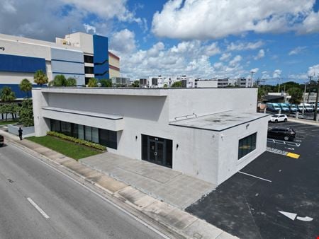 Preview of commercial space at 975 N Miami Beach Blvd