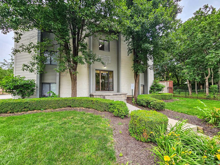 12-Unit Multifamily Property in Blackstone