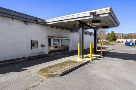 Preview of Retail space for Sale at 1980 Oak Ridge Tpke