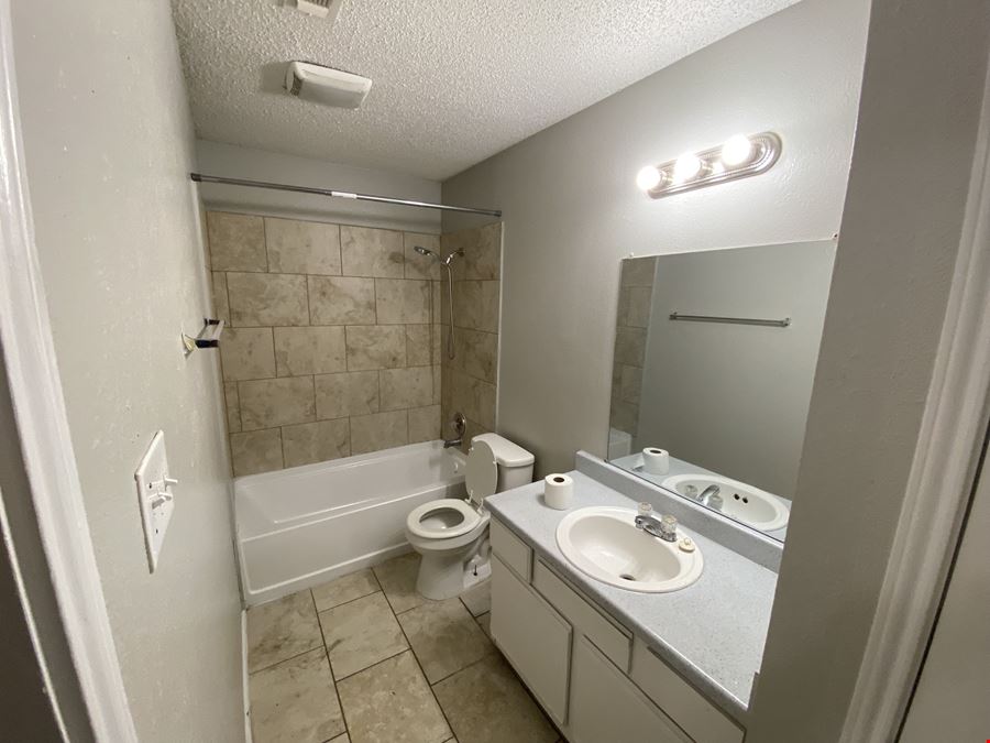 7518 Oak Chase