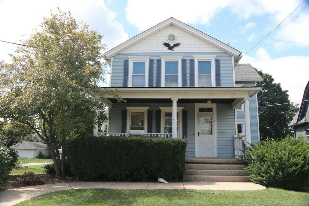 108 N Walkup Ave