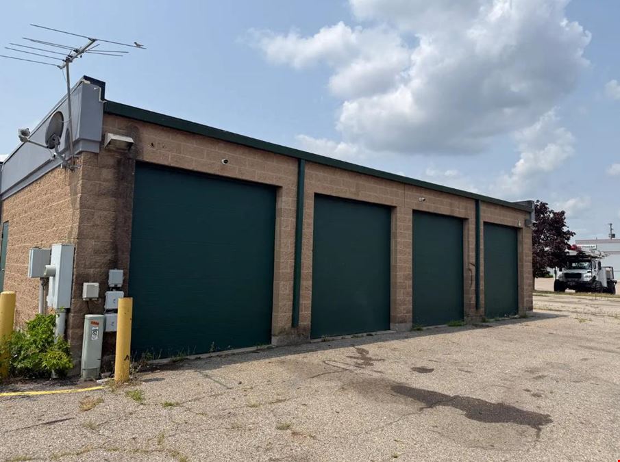 Auto Sales Facility with Separate Repair Building