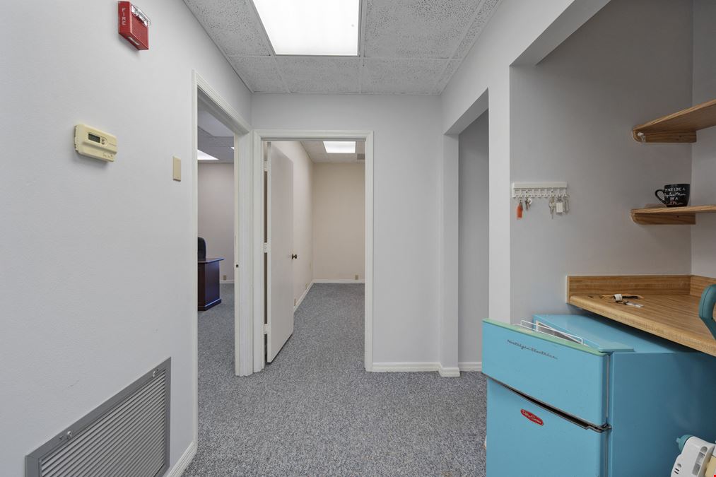3000 North Atlantic Avenue 202/203