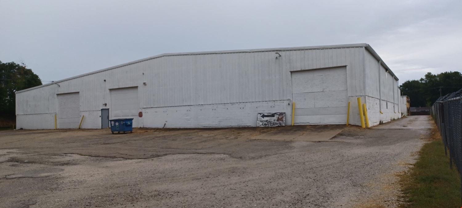 Warehouse on 2.76 Acres for Sale