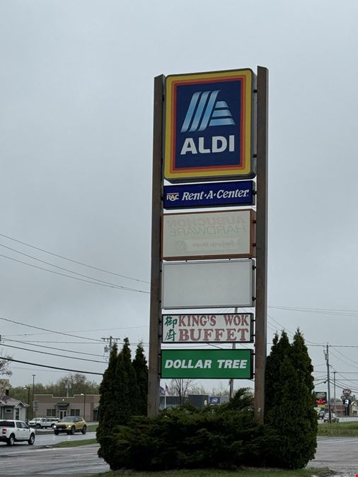 Aldi Plaza